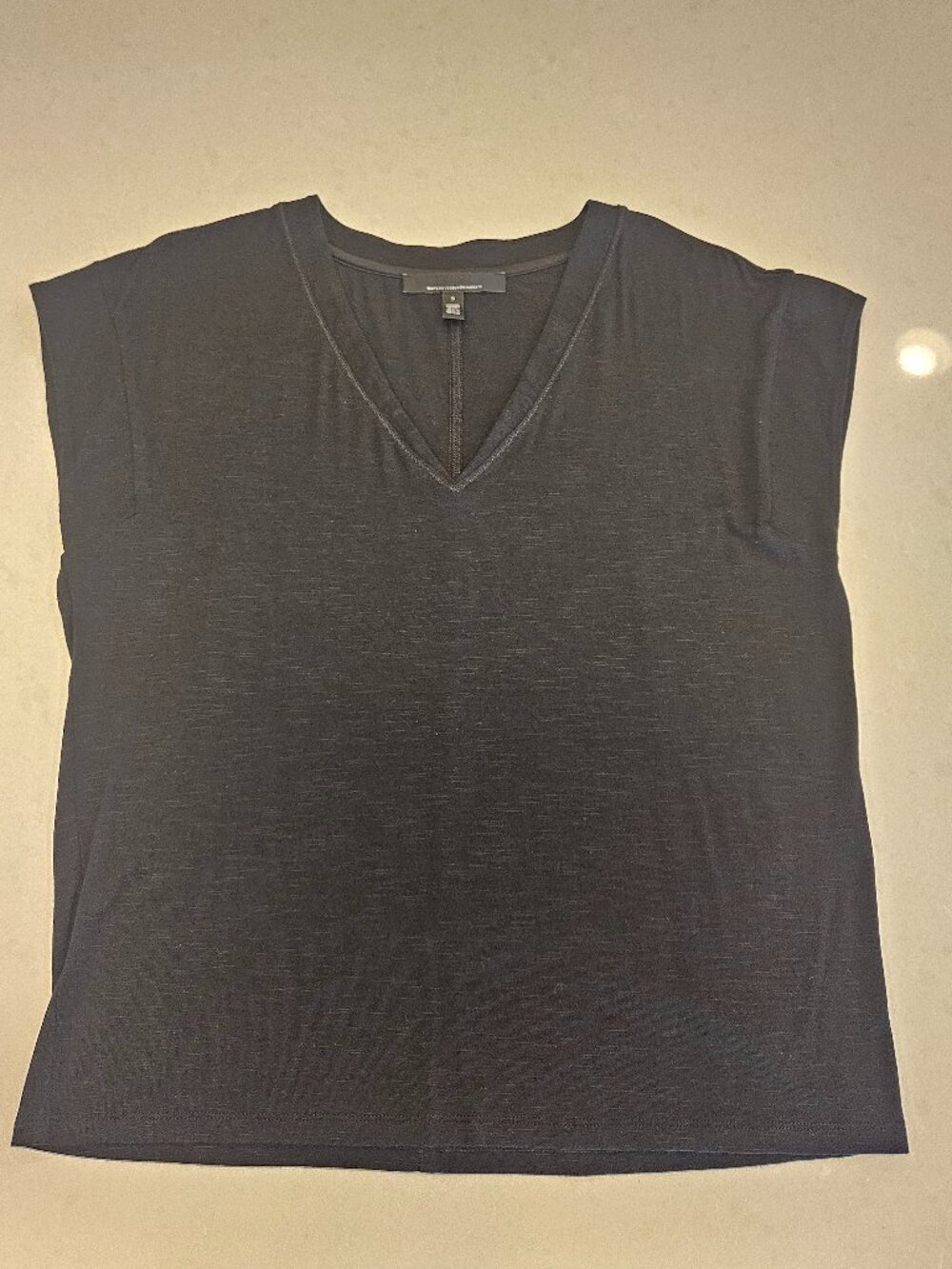 WHBM V-Neck Tee Stretchy Soft - Black - Size S